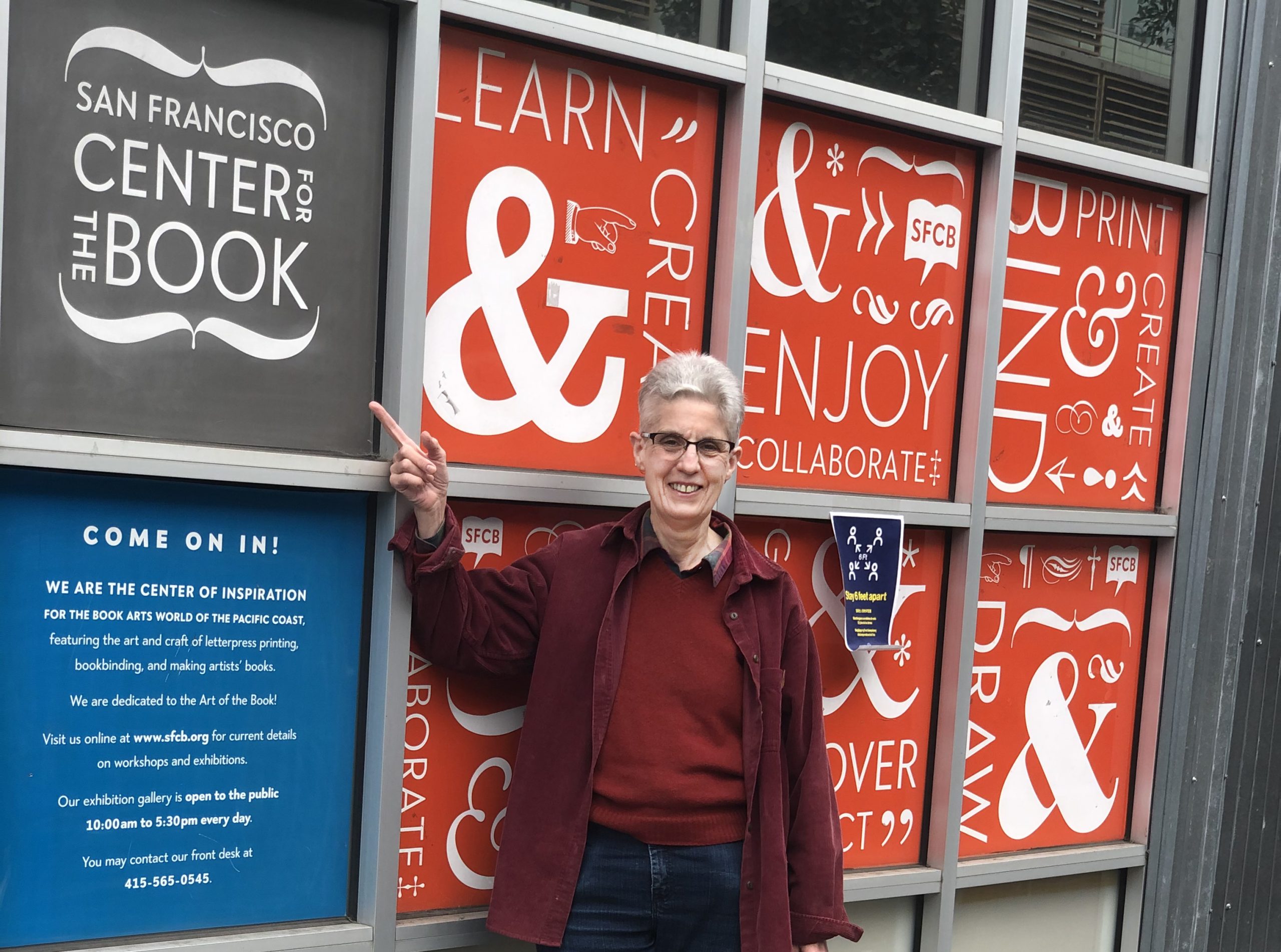 Maker of hand-printed books     faces an unraveling, then begins to read the hidden thread in her own story