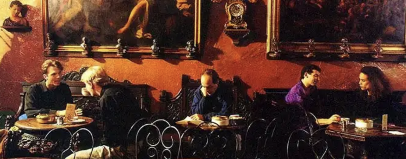 Photo from the Caffé Reggio website, by mCm Design London Ltd.)