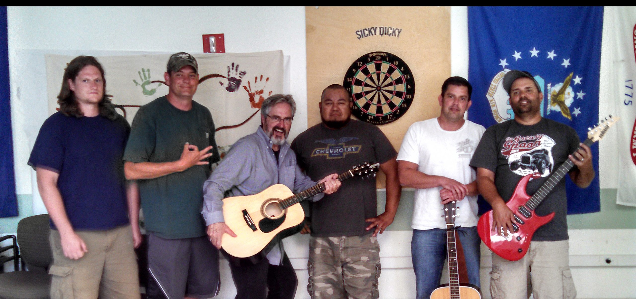 Opera veteran helps wartime veterans with PTSD by guiding them to create their own music and poetry