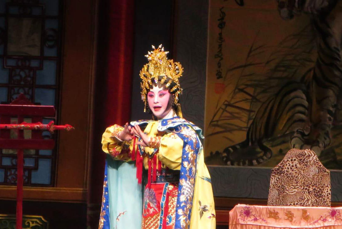 Under cover of Self-Help for Elderly job, fund director is Cantonese Opera star