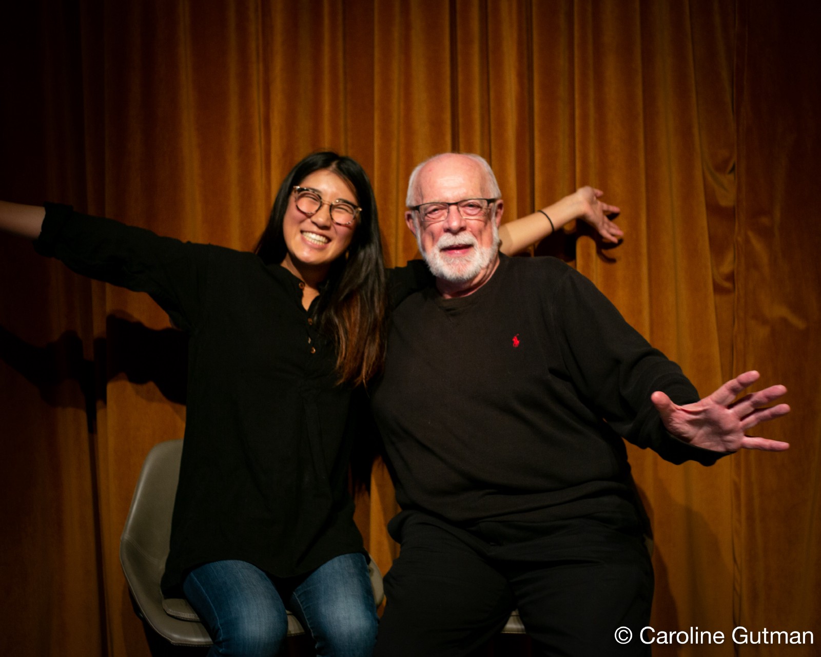 Serena Bian and Duff Axsom discovered they both love poetry, and may go to a reading together. (Photos by Caroline Gutman)